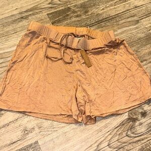 NWT- Skims by Kim Kardashian Sleep Short/ Color tan. Size:M
